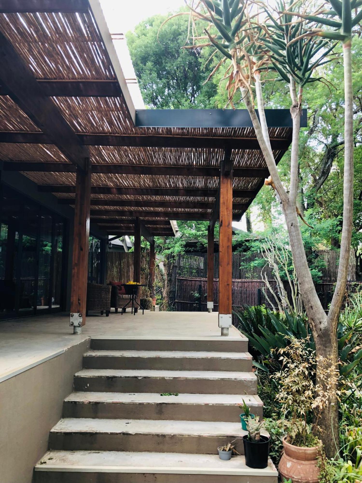 Sand River Guest House Johannesburg Bagian luar foto