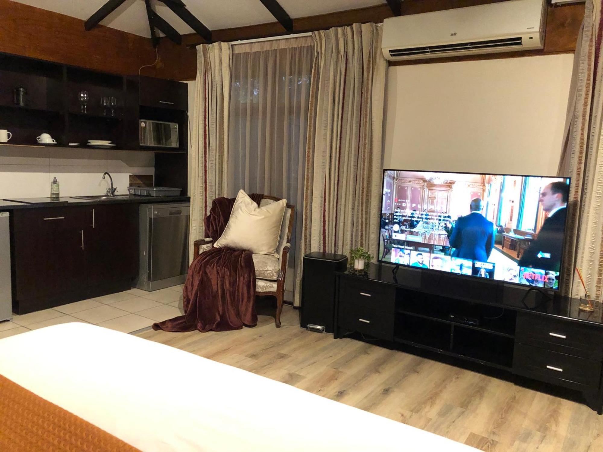 Sand River Guest House Johannesburg Bagian luar foto