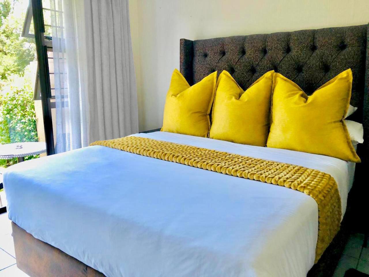 Sand River Guest House Johannesburg Bagian luar foto