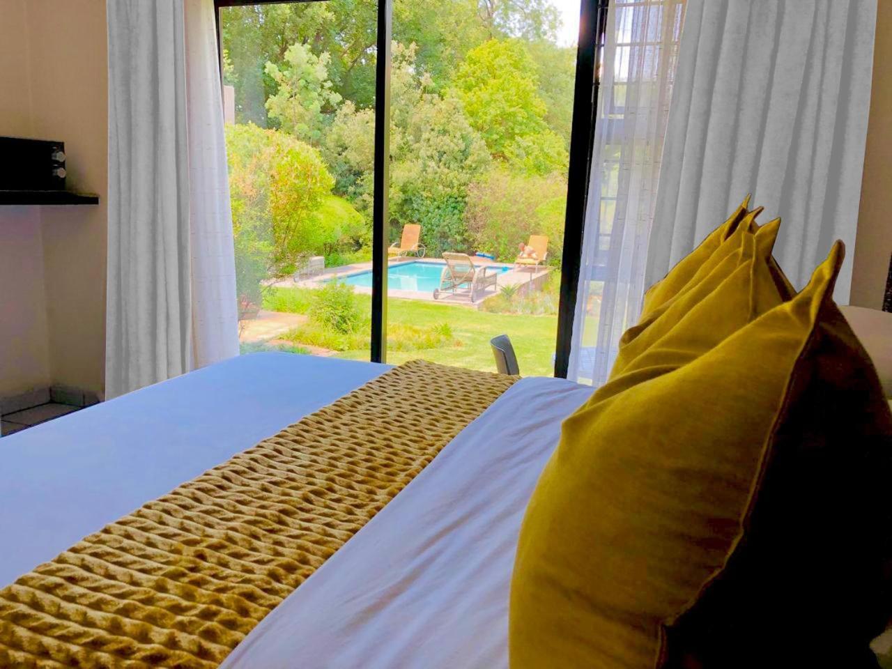 Sand River Guest House Johannesburg Bagian luar foto