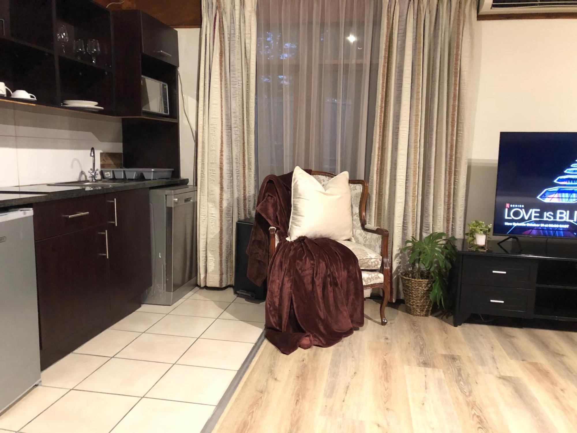 Sand River Guest House Johannesburg Bagian luar foto